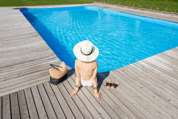 istock Woman at the swimming pool 846501924