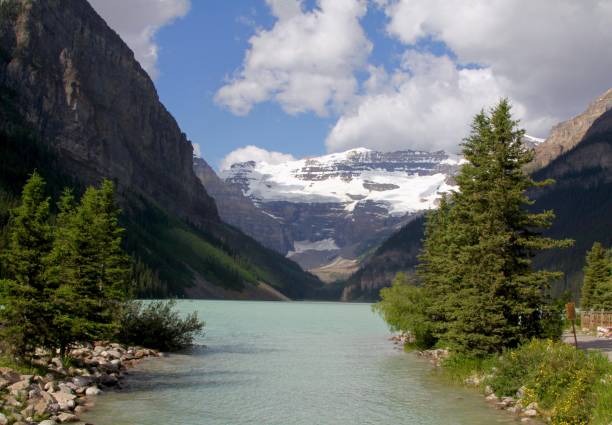 istock Lake Louise In Banff National Park Canada 846552450