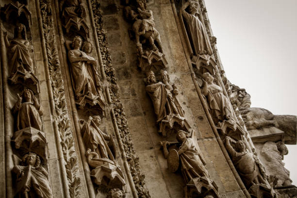 istock Cathedral of Reims 846553008