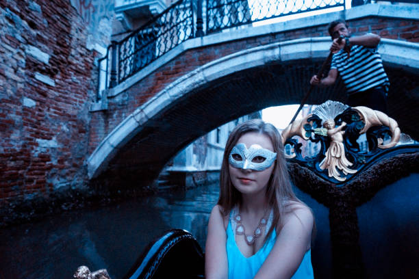 istock Girl in mask in gondola 846559112