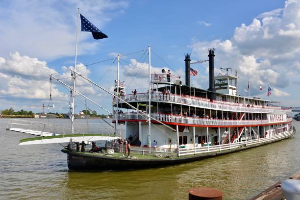 증기선 나체즈, 뉴 올 리 언 즈 - new orleans steamboat orleans new 뉴스 사진 이미지