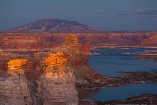 istock Lake Powell, Arizona, scenery, under warm sunset light 846616732