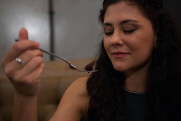 istock Beautiful woman having pastry 846625204