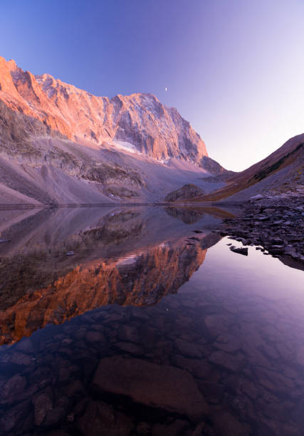 istock Capital Peak Sunset Sureal Portrait 846625422