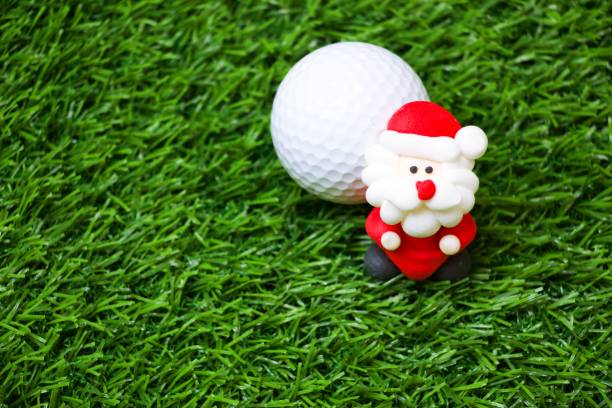istock Merry X'mas to golfer 846636902