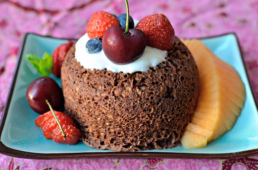 Dark chocolate and blueberry bowlcake with toppings
