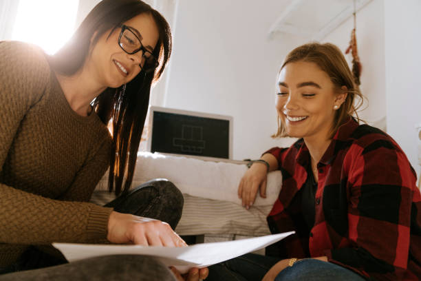 istock Two Beautiful Girls 846704386