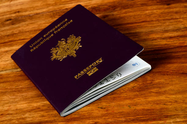 istock Passeport and identity card 846751674