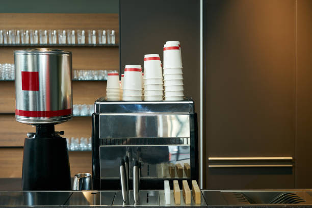 istock Classic bar counter interior with coffee machine and coffee cups 846805826