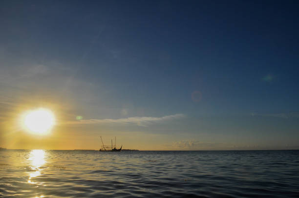 istock sunset in the sea 846819138