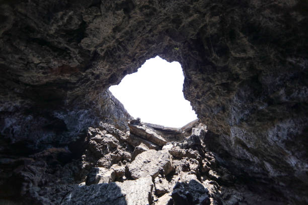 Hawaii volcano national park lava tube