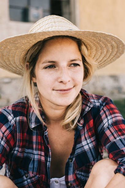 istock Farmer woman resting outdoors 846831104