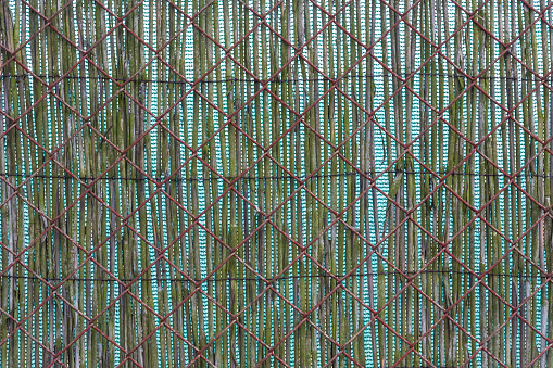 Texture from double opaque fencing