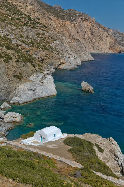 istock Beautiful Mediterranean beach with sea view, clean water & blue sky 846945618