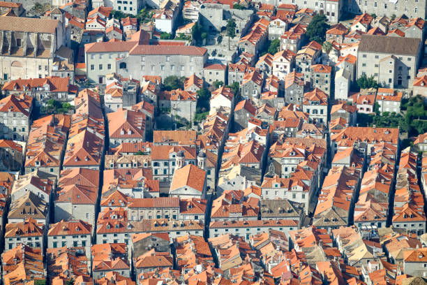 istock Old town of Dubrovnik 846986010