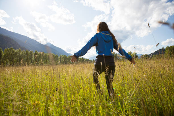 istock Indigenous Canadian woman walking through a field 847040512