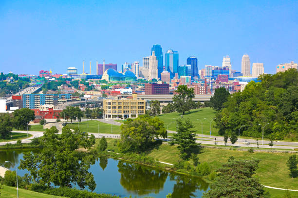istock Kansas City Missouri Skyline 847053754