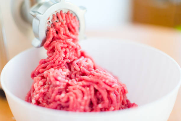 meat grinder, close up - meat grinder ground beef meat imagens e fotografias de stock