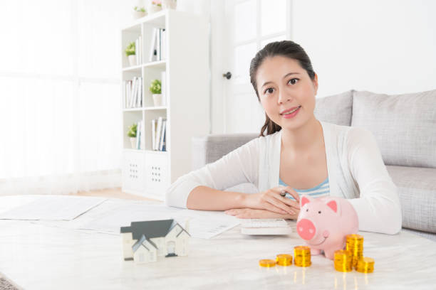 istock happy attractive right woman face to camera 847197986