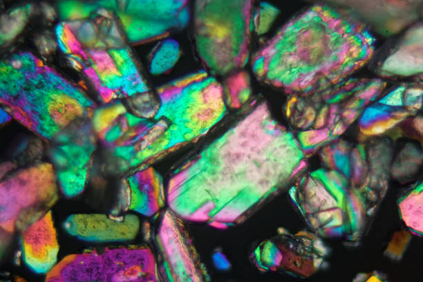 istock Crystals of sodium borate under the microscope 847198062