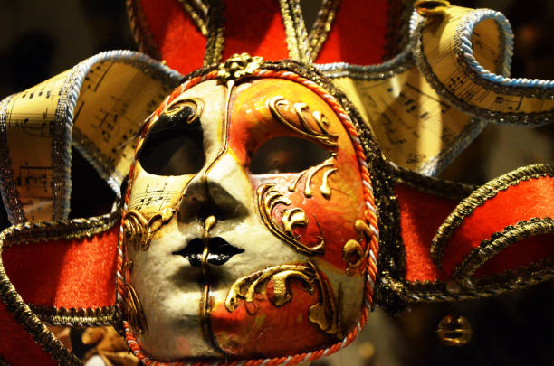 masques de carnaval - holiday halloween holidays and celebrations basket photos et images de collection