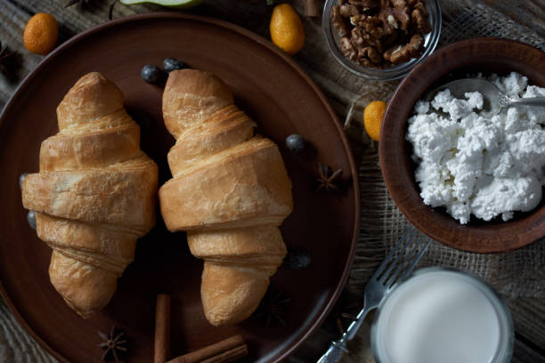 istock Delicious breakfast with croissants 847233238