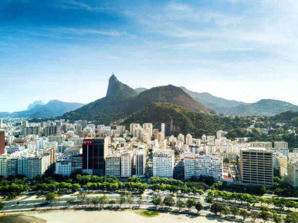 rio de janeiro, brasil - christ the redeemer rio de janeiro city urban scene fotografías e imágenes de stock