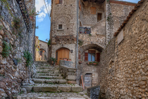 Sermoneta Town buildings Sermoneta, Lazio, Italy - February 19, 2017: Sermoneta buildings and architecture sermoneta stock pictures, royalty-free photos & images