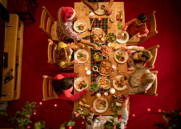 istock Christmas Dinner With Family 847329054