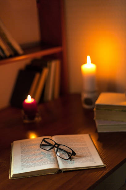 istock Cozy reading a book. Evening or morning time. Life style concept. 847397158
