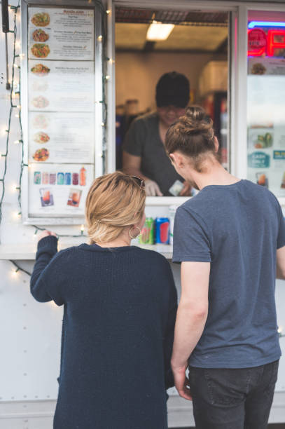 istock Food Cart Customers 847411498