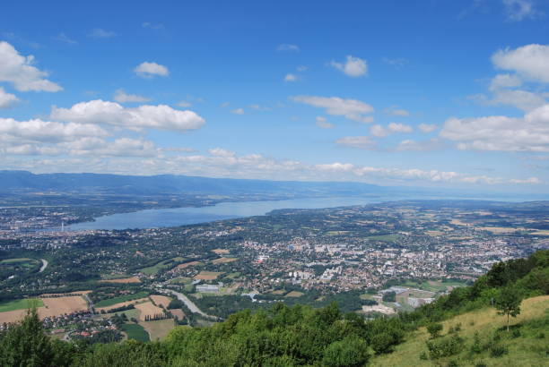 istock View of Lake Geneva 847602448