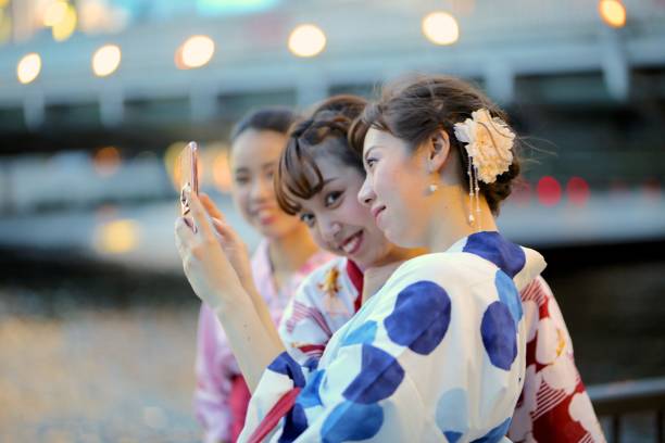 istock Japanese young women in Yukata 847618390