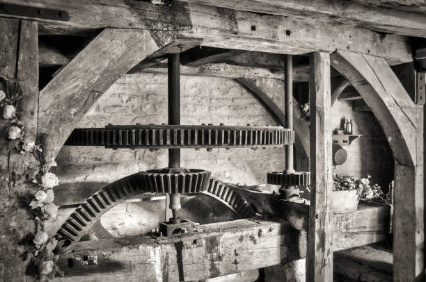 istock black and white mill mechanism 847621800