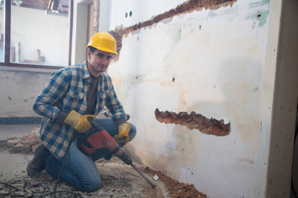 istock Portrait of man with drill 847673978