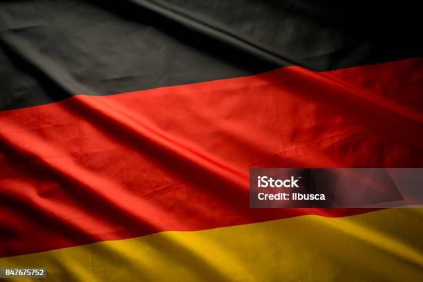 Foto de Closeup Tiro Studio Da Bandeira Real Alemã e mais fotos de stock de Bandeira Alemã - Bandeira Alemã, Alemanha, Bandeira