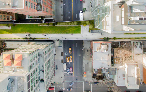 high line park, new york - new york city built structure building exterior aerial view stock-fotos und bilder