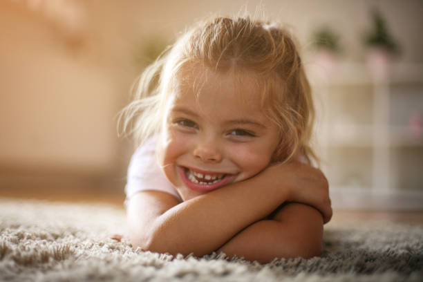 istock Little girl looking at camera. 847717600