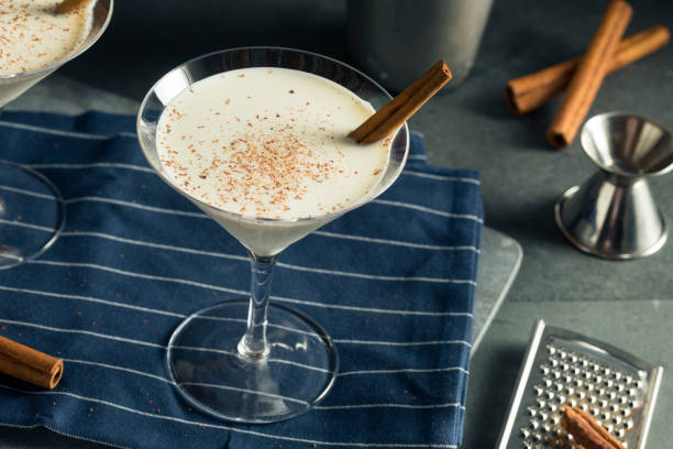 istock Homemade Creamy Eggnog Cinnamon Dessert Martini 847829808