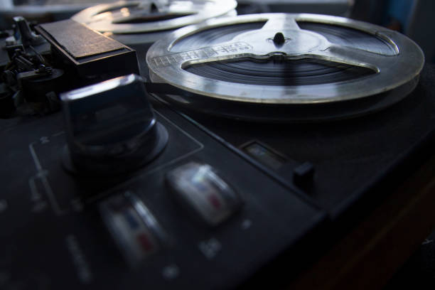 istock Vintage tape recorder 847883574