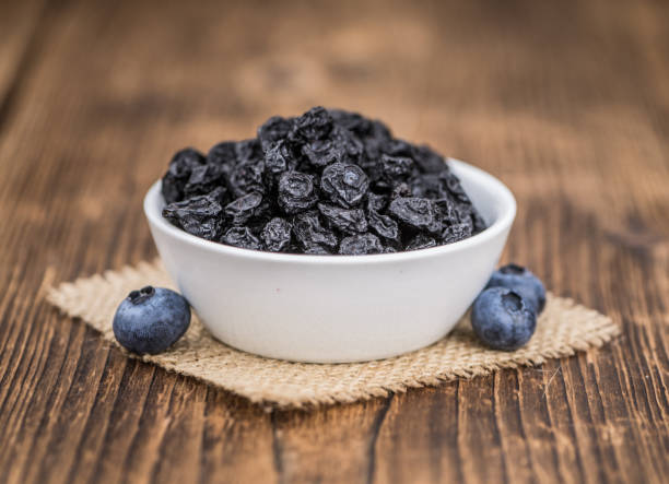 istock Portion of Dried Blueberries 847978278