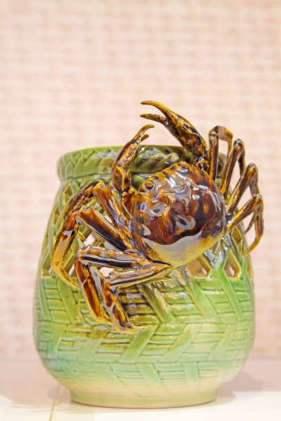 istock exquisite works, crab ceramic crafts, closeup of photo 848122256