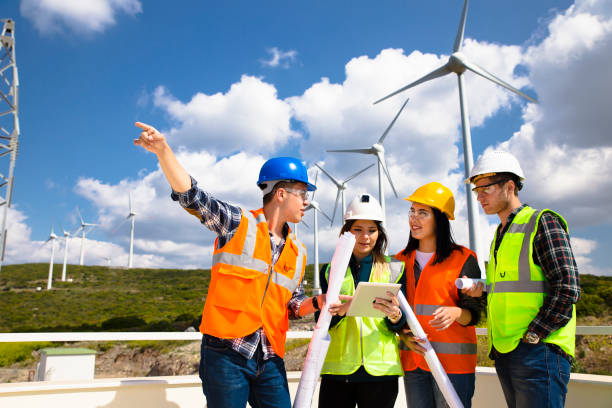 istock Engineers of wind turbine 848268560