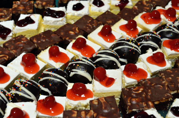 istock Cake with fresh fruits 848474424