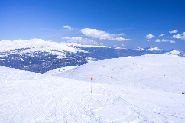 istock Overview of the Pyrenees mountains 848577144