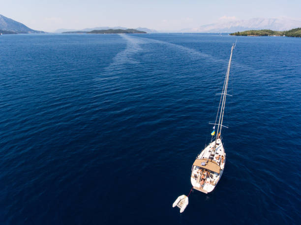 istock Fan on a sailboat 848635682