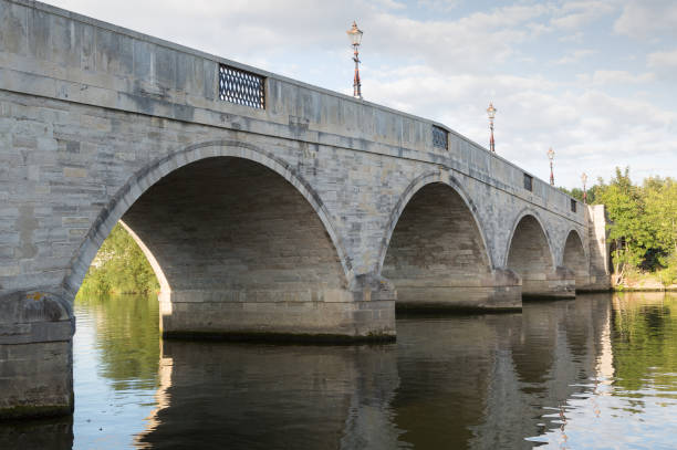 istock Chertsey bridge over the River Thames 848673894