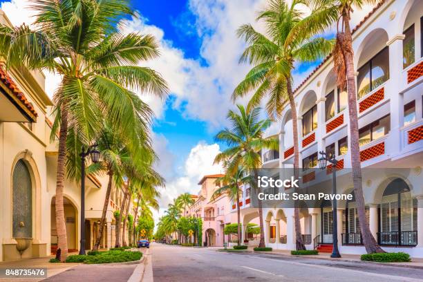 Worth Ave Palm Beach Stock Photo - Download Image Now - Palm Beach - Florida, Florida - US State, Luxury