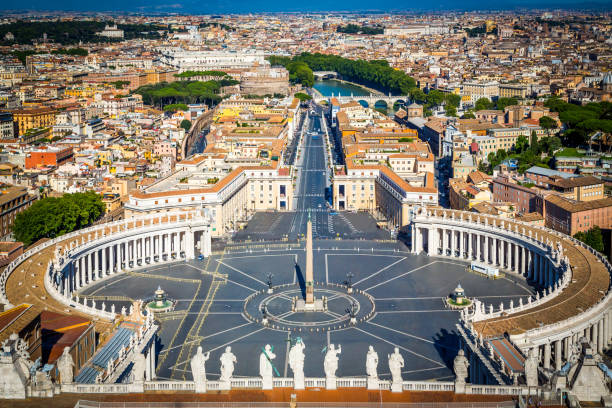 roma a partir do topo da basílica de são pedro - rome italy vatican st peters basilica - fotografias e filmes do acervo