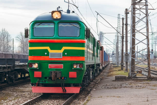 istock Green diesel locomotive 848793080